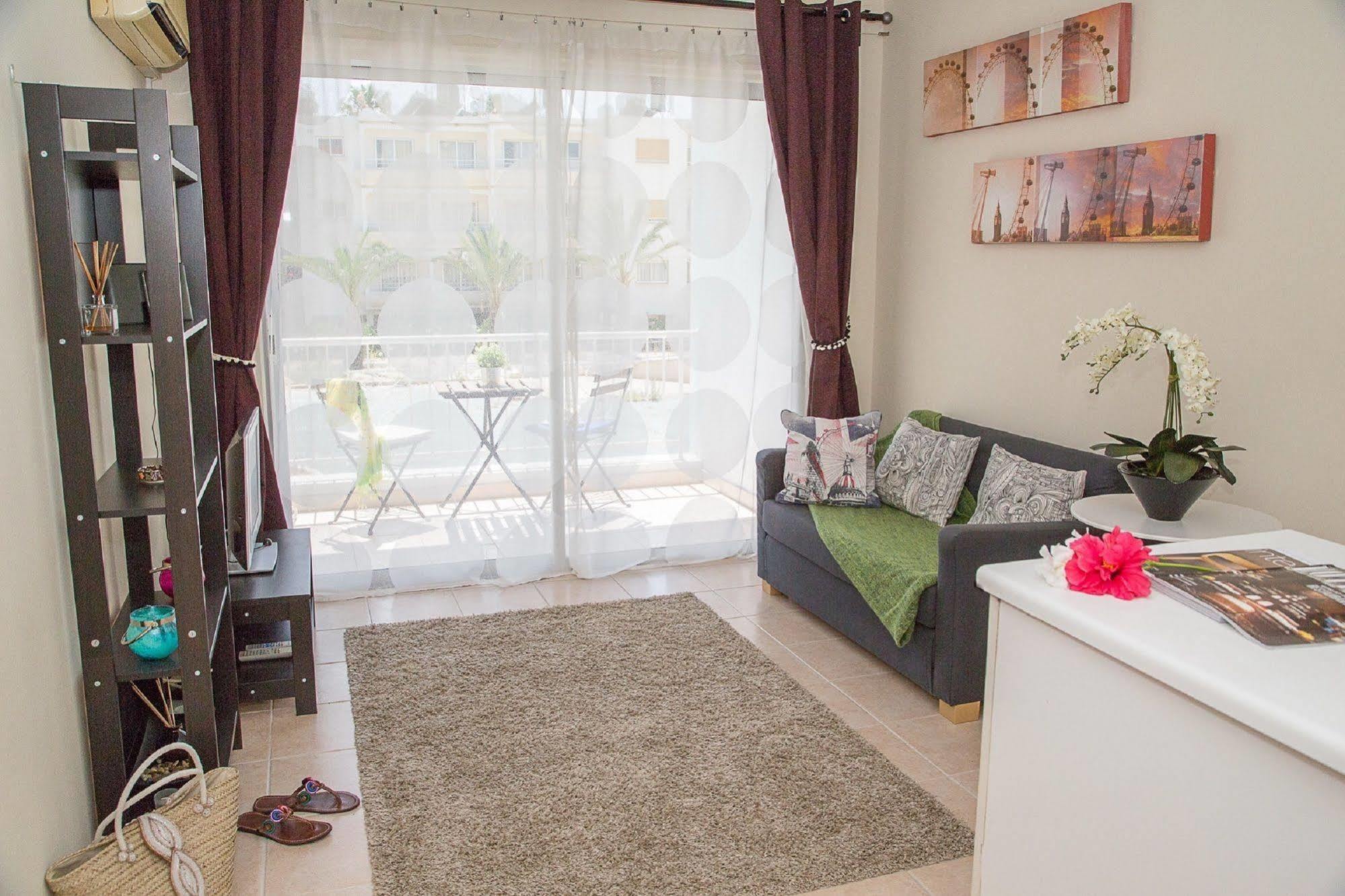 Paphos Love Nest Apartment Dış mekan fotoğraf